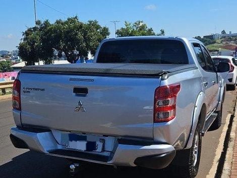 Mitsubishi L200 Tri. Outdo. GLS 2.4 CD 4x4 Die. Aut