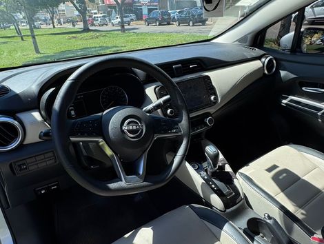 Nissan VERSA Exclusive 1.6 16V Flex Aut.