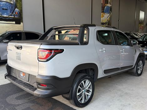 Fiat Strada Volcano 1.3 Flex 8V CD