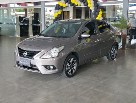 Nissan VERSA SL 1.6 16V FlexStart 4p Aut.