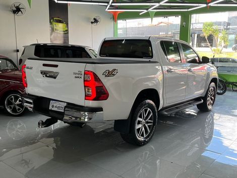 Toyota Hilux CD SRX 4x4 2.8 TDI 16V Diesel Aut.