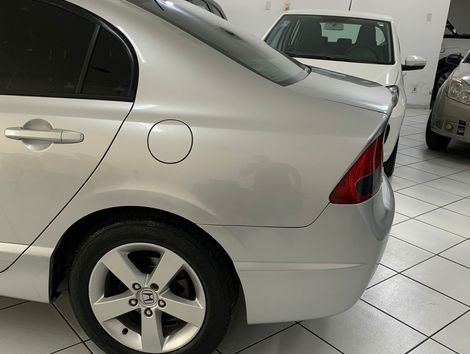 Honda Civic Sedan LXS 1.8/1.8 Flex 16V Aut. 4p