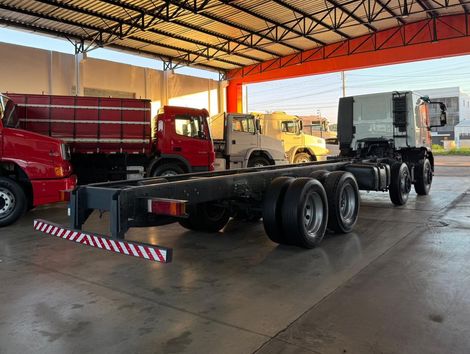 IVECO TECTOR 31-300 8x2 (diesel)(E5)