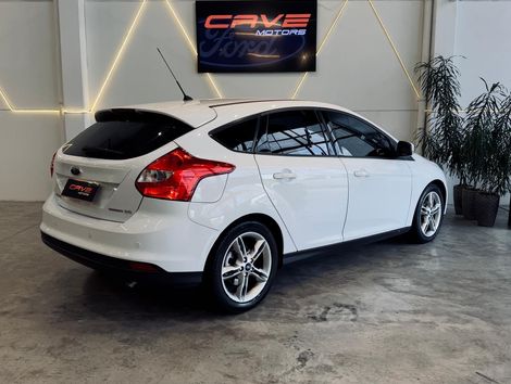 Ford Focus 2.0 16V/SE/SE Plus Flex 5p Aut.