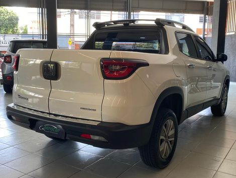 Fiat Toro Freedom 1.8 16V Flex Aut.