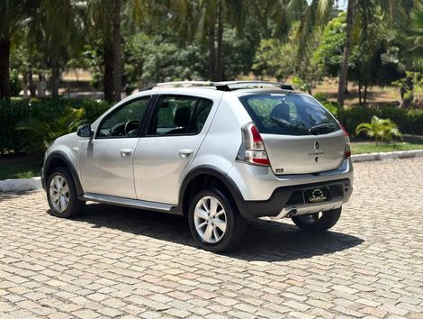 Renault SANDERO STEPWAY Hi-Flex 1.6 16V 5p Aut.