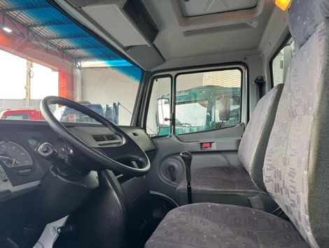 MERCEDES-BENZ 710/ 710 Plus 2p (diesel)