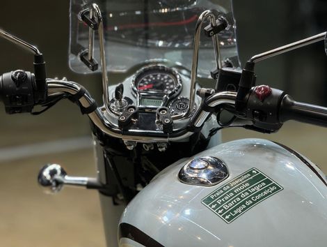 Royal Enfield Classic 350 Halcyon 