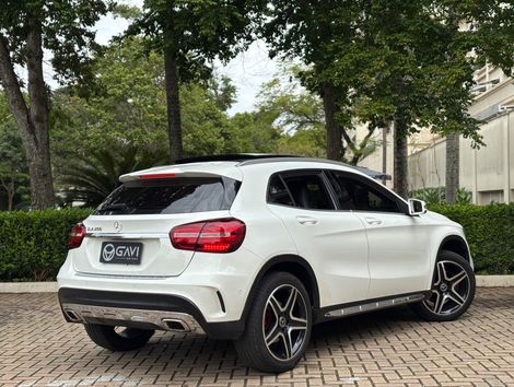 Mercedes GLA 250 Sport 2.0 TB 16V 4x2  211cv Aut.