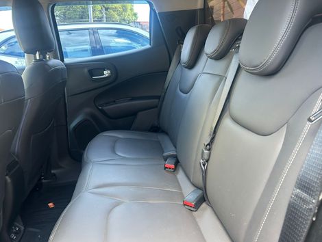 Fiat Toro Freedom 1.8 16V Flex Aut.