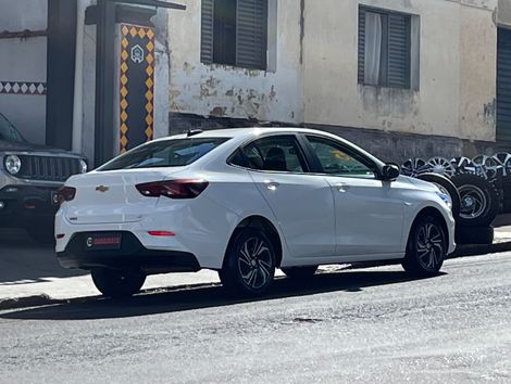 Chevrolet ONIX SEDAN Plus LT 1.0 12V Flex 4p Mec.