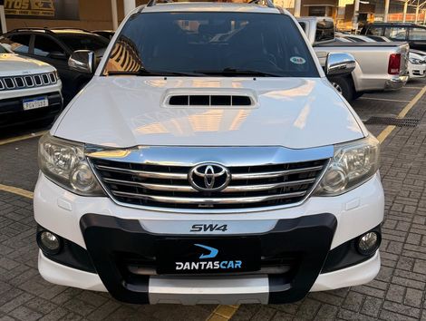 Toyota Hilux CD SRV D4-D 4x4 3.0 TDI Diesel Aut