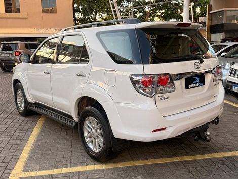 Toyota Hilux CD SRV D4-D 4x4 3.0 TDI Diesel Aut