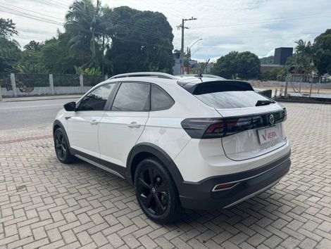 VolksWagen Nivus Highline 1.0 200 TSI Flex Aut.