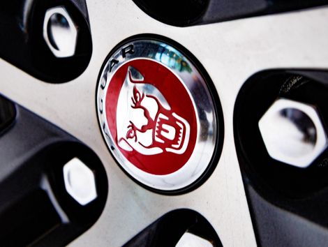 Jaguar F-Pace 2.0 R-Dynamic S 404cv (Híbrido)