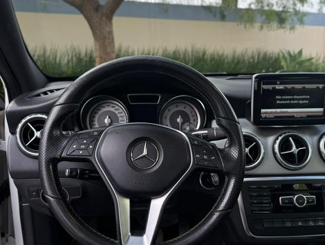 Mercedes GLA 200 Vision 1.6/1.6 TB 16V Flex Aut.