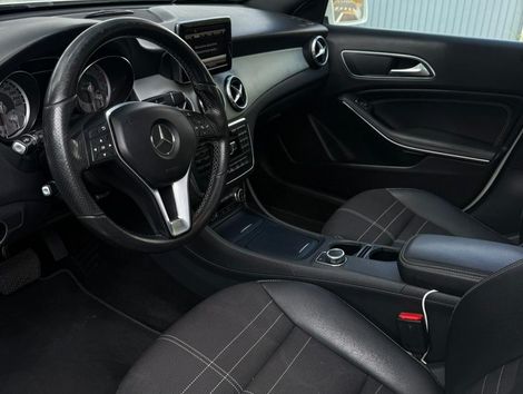 Mercedes GLA 200 Vision 1.6/1.6 TB 16V Flex Aut.