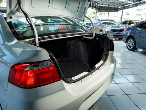 VolksWagen VOYAGE 1.6 MSI Flex 16V 4p Aut.