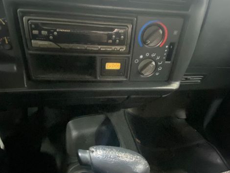 Chevrolet S10 Blazer DLX 4.3 V6