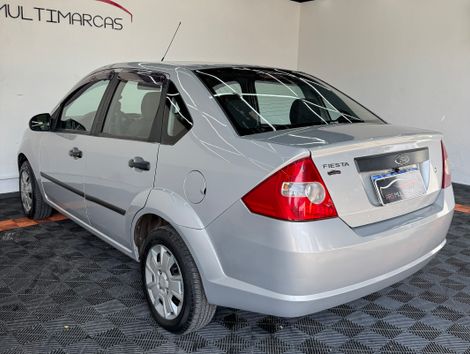 Ford Fiesta Sedan 1.0 8V Flex 4p