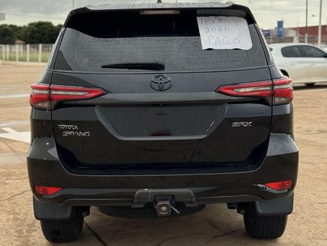 Toyota Hilux SW4 SRX 4x4 2.8 TDI 16V Dies. Aut.