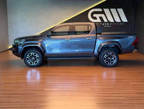 Toyota Hilux CD SRX Plus 4x4 2.8 TDI Die. Aut.