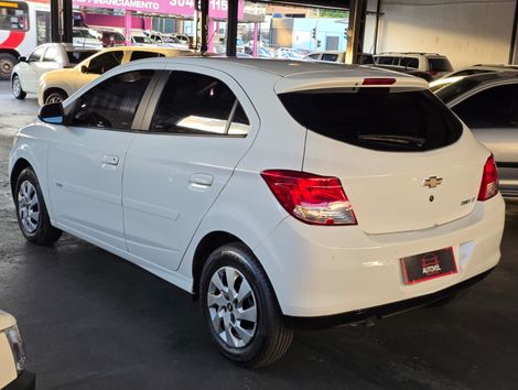 Chevrolet ONIX HATCH LT 1.0 8V FlexPower 5p Mec.