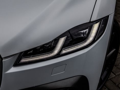 Jaguar F-PACE SVR Supercharged 5.0 V8