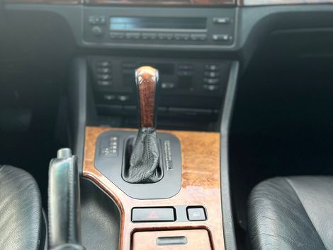 BMW 528iA High