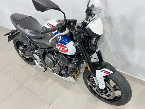 TRIUMPH TRIDENT 660 TRIPLE TRIBUTE