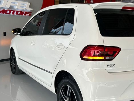 VolksWagen Fox Highline I MOTION 1.6 Flex 16V 5p