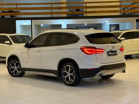 BMW X1 SDRIVE 20i X-Line 2.0 TB Active Flex