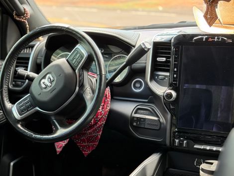 RAM 2500 LARAM. 6.7 NIGHT ED. TB CD 4x4 Die.