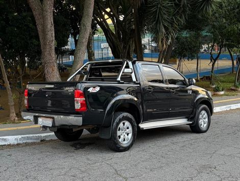 Toyota Hilux CD SRV 4x4 2.7 Flex 16V Aut.
