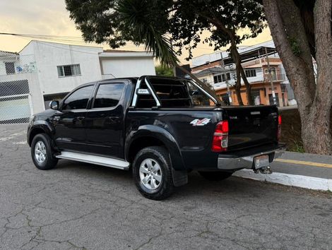 Toyota Hilux CD SRV 4x4 2.7 Flex 16V Aut.