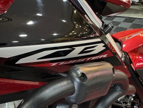 HONDA CB 300F Twister Flex