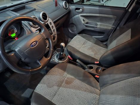 Ford Fiesta Sedan SE 1.6 8V Flex 4p