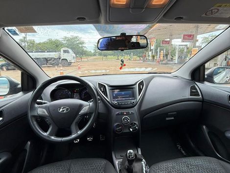 Hyundai HB20X Style 1.6 Flex 16v Mec.