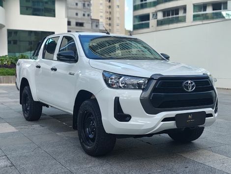 Toyota Hilux CD 4x4 2.8 Diesel Mec.