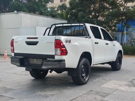 Toyota Hilux CD 4x4 2.8 Diesel Mec.