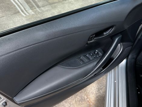 Toyota Corolla GLi 2.0 16V Flex Aut.