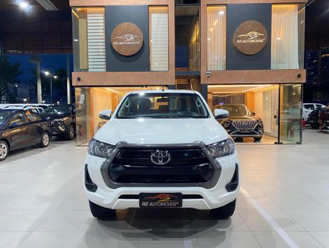 Toyota Hilux CD 4x4 2.8 Diesel Mec.