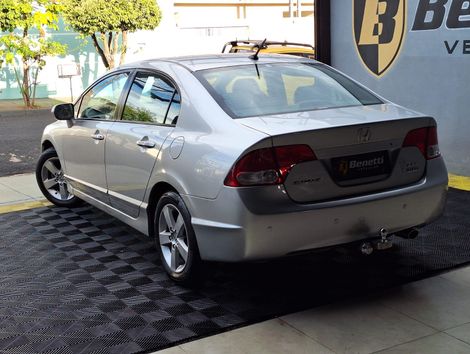 Honda Civic Sedan LXS 1.8/1.8 Flex 16V Aut. 4p