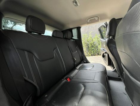 Jeep Renegade Long. T270 1.3 TB 4x2 Flex Aut.