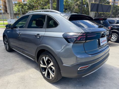 VolksWagen Nivus Highline 1.0 200 TSI Flex Aut.