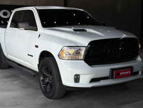 RAM CLASSIC LARAMIE NIGHT ED. 5.7 4X4 Aut.