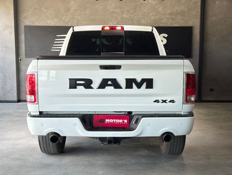 RAM CLASSIC LARAMIE NIGHT ED. 5.7 4X4 Aut.