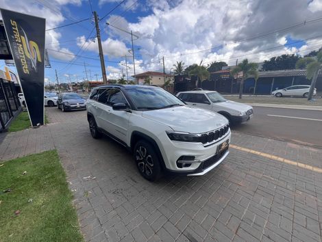 Jeep Commander Limited T270 1.3 TB Flex Aut.