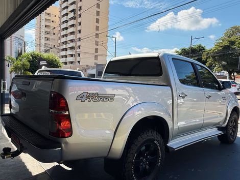 Toyota Hilux CD SRV D4-D 4x4 3.0 TDI Diesel Aut