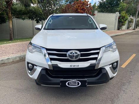 Toyota Hilux SW4 SRV 4x2 2.7 Flex 16V Aut.